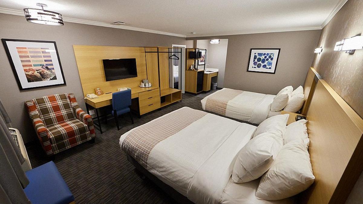 Hotel Mount Robson 2*